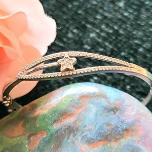 Vintage - Cubic Zirconia Diamonds - Sterling Silver Bangle/Bracelet